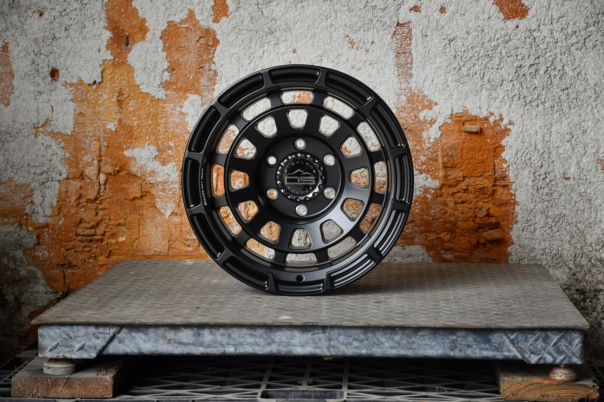 overland sector badlander satin black