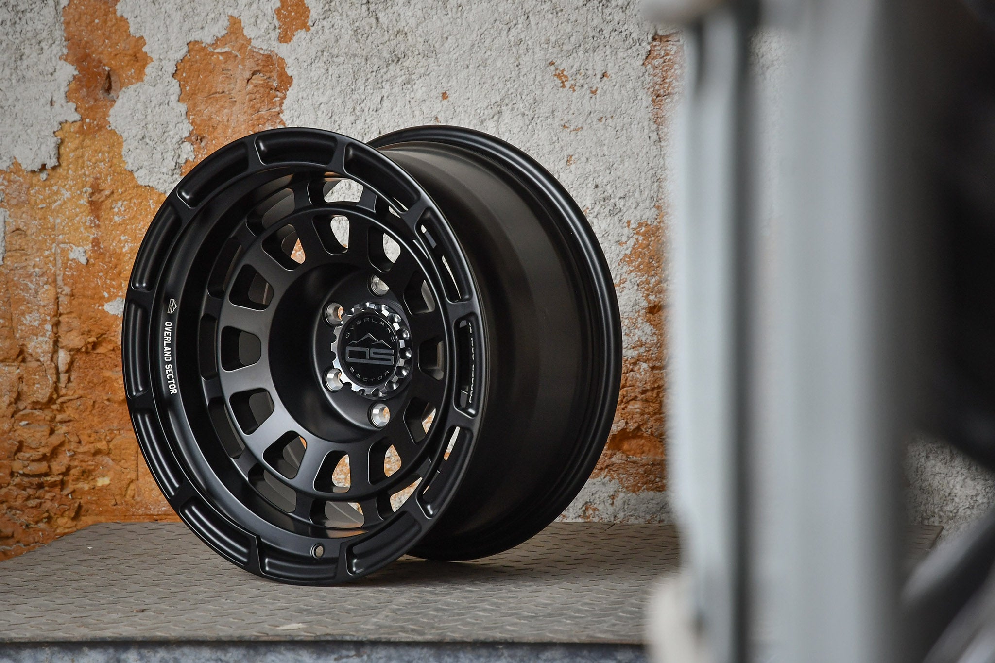 overland sector badlander satin black