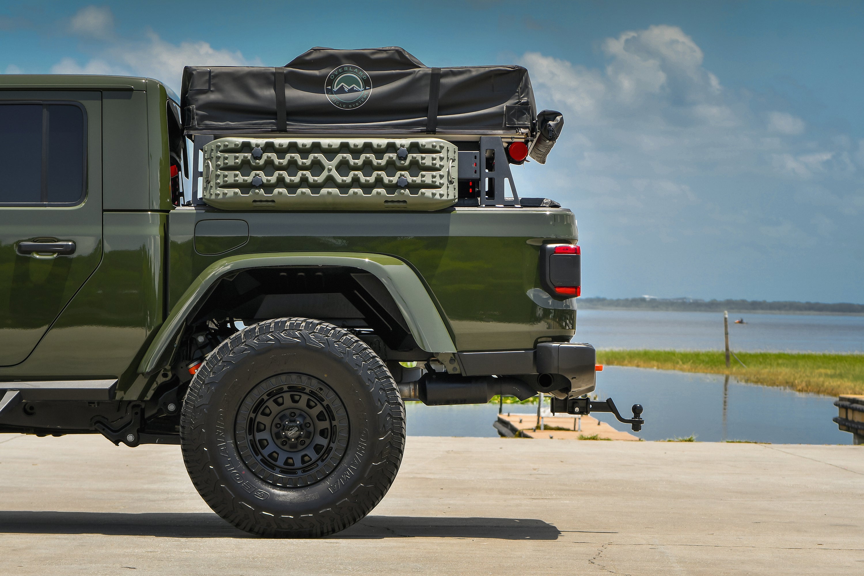 Overland Sector Venture 17x9 -12 6x135/6x139.7mm 106.2mm Satin Black