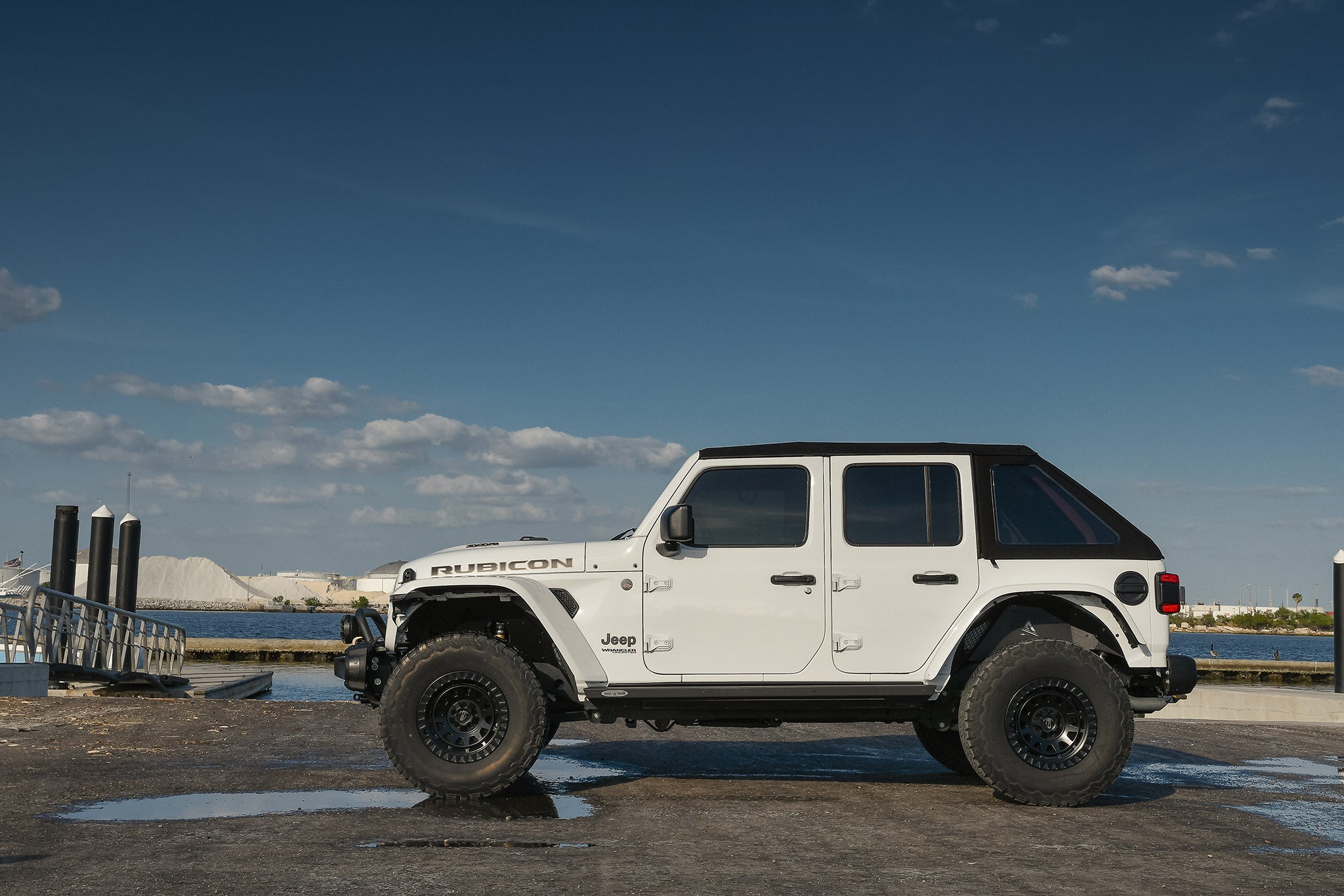 Overland Sector Venture 17x9 -12 6x135/6x139.7mm 106.2mm Satin Black