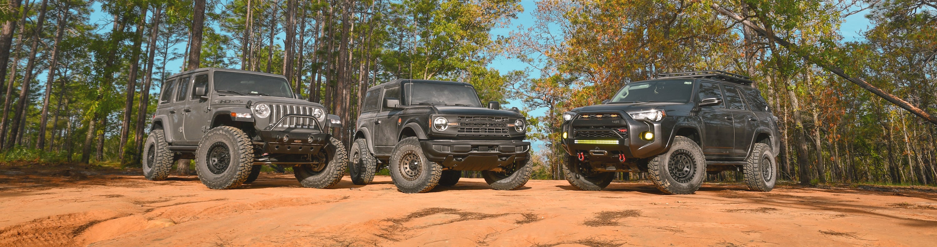 overland sector wheels jeep wrangler on venture wheels ford bronco on venture wheels toyota 4runner on venture wheels off-roading suspension flexing clay dirt trail