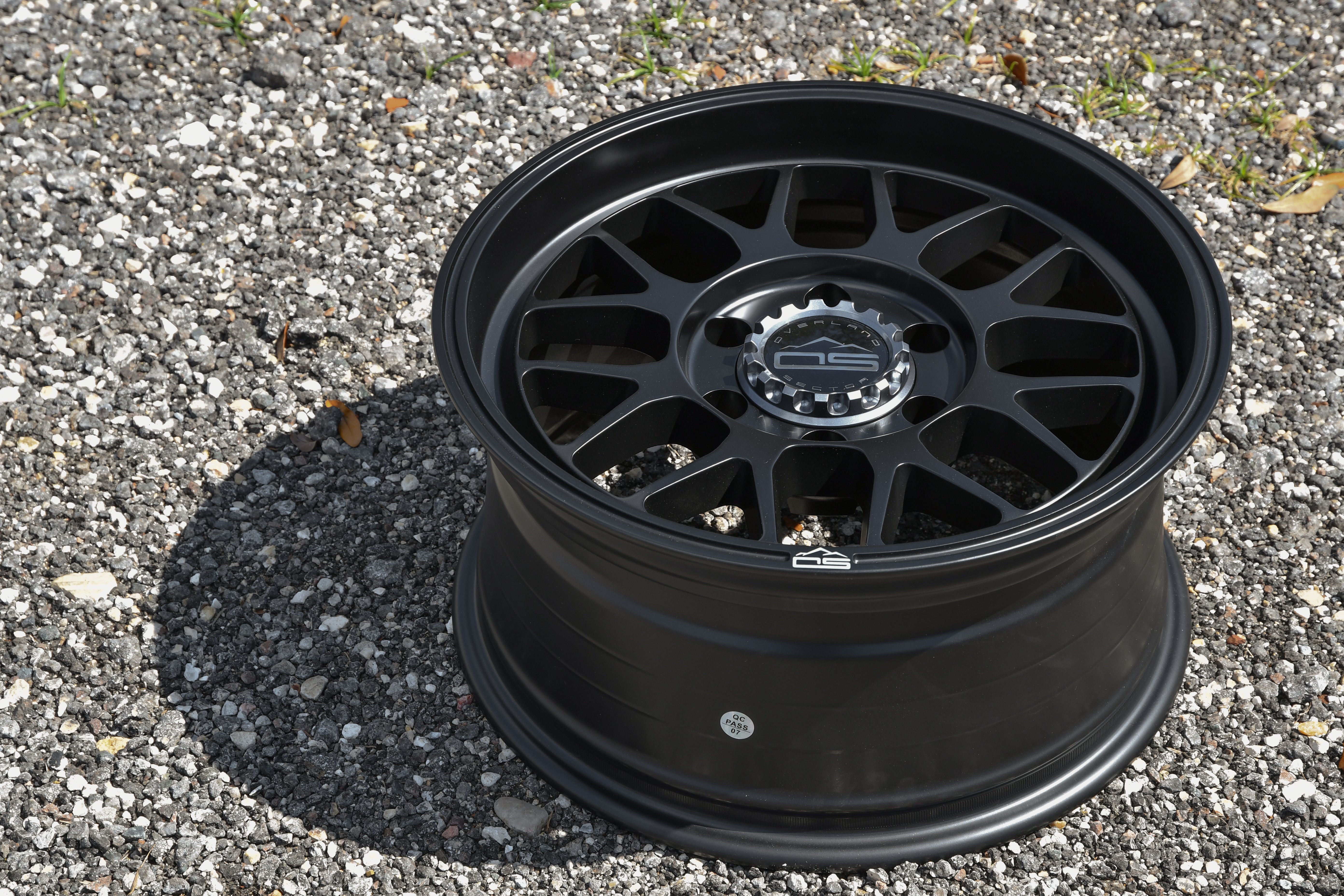 overland sector hyperdrive satin black