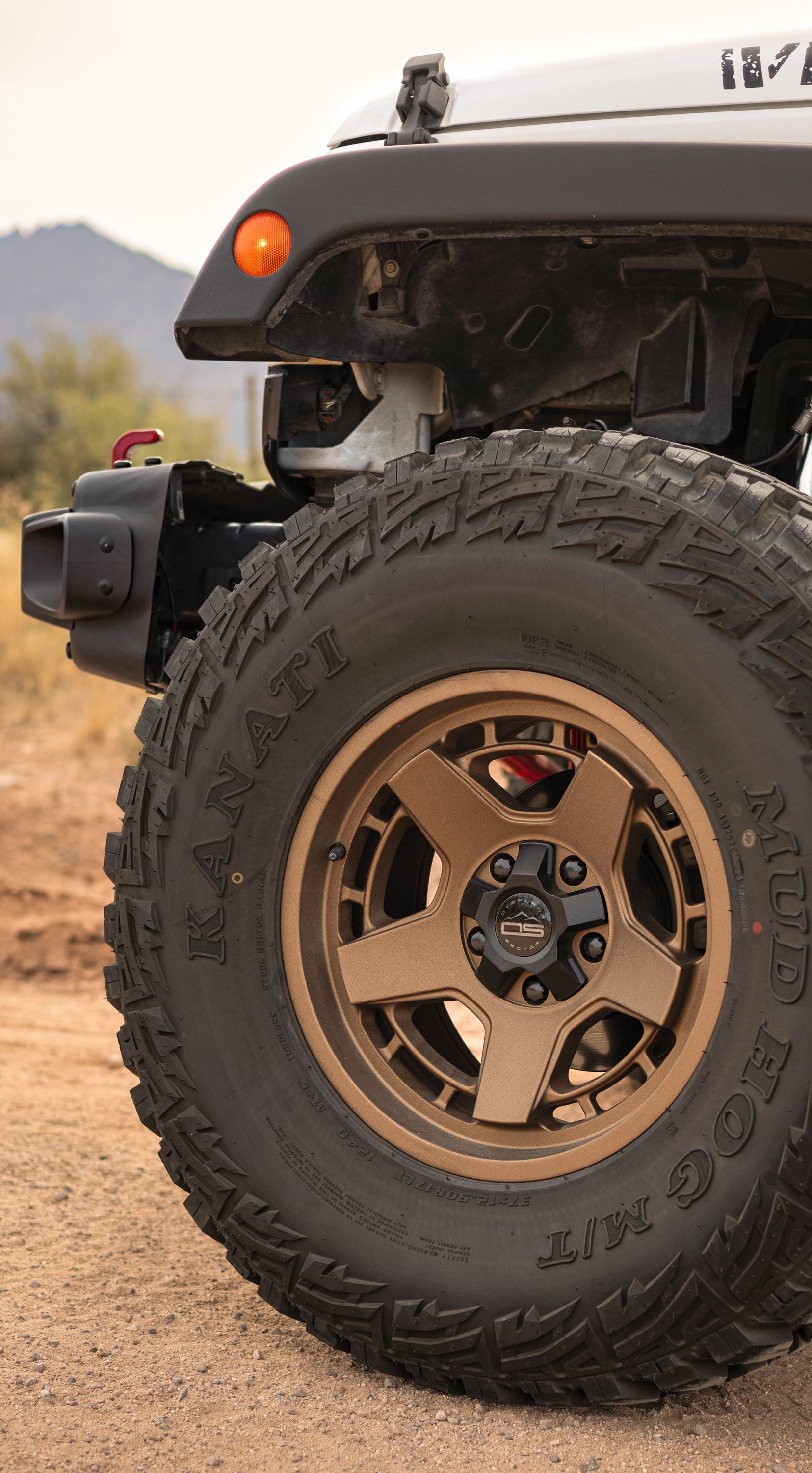 overland sector Jeep JK on satin Bronze ATLAS