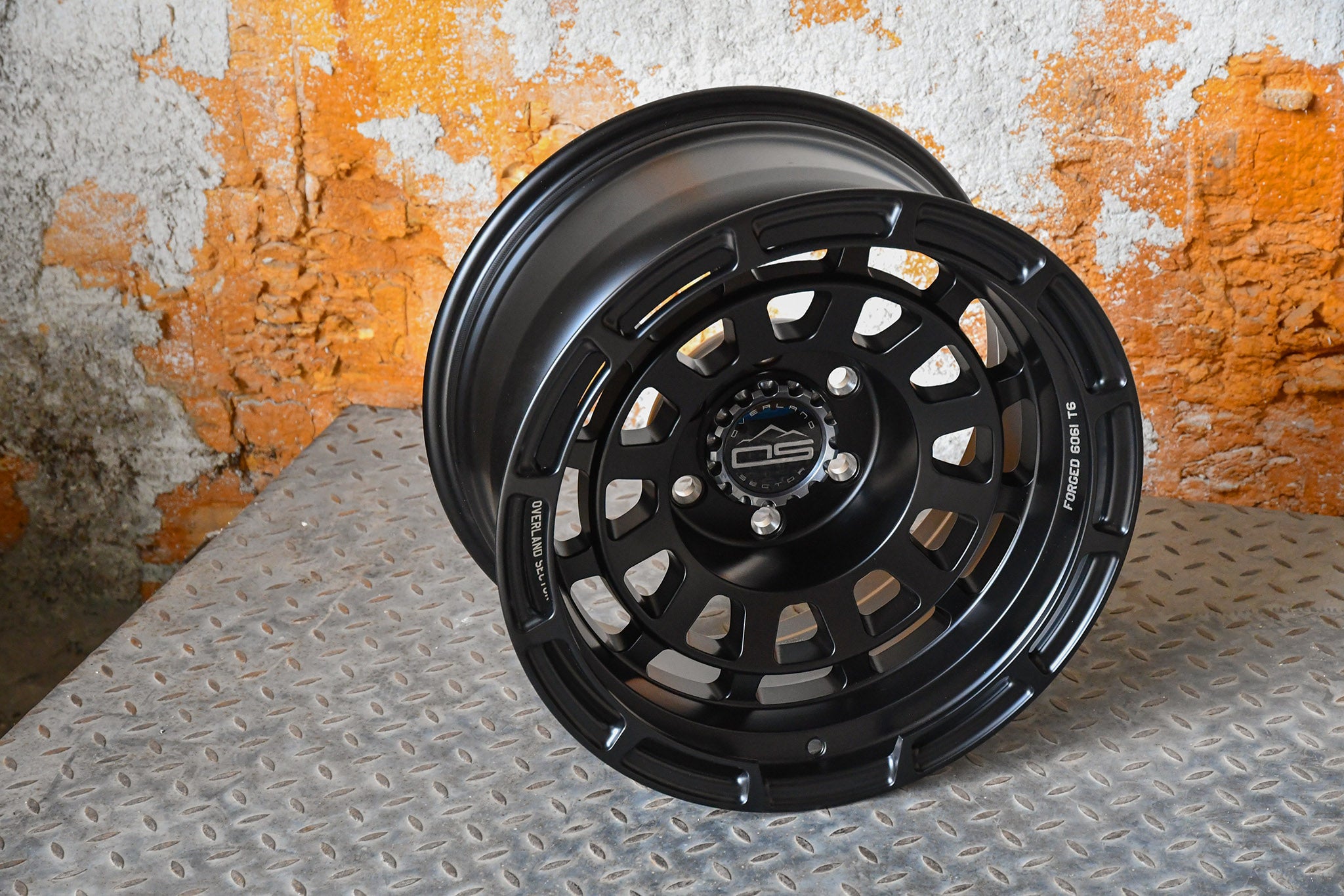 overland sector badlander satin black