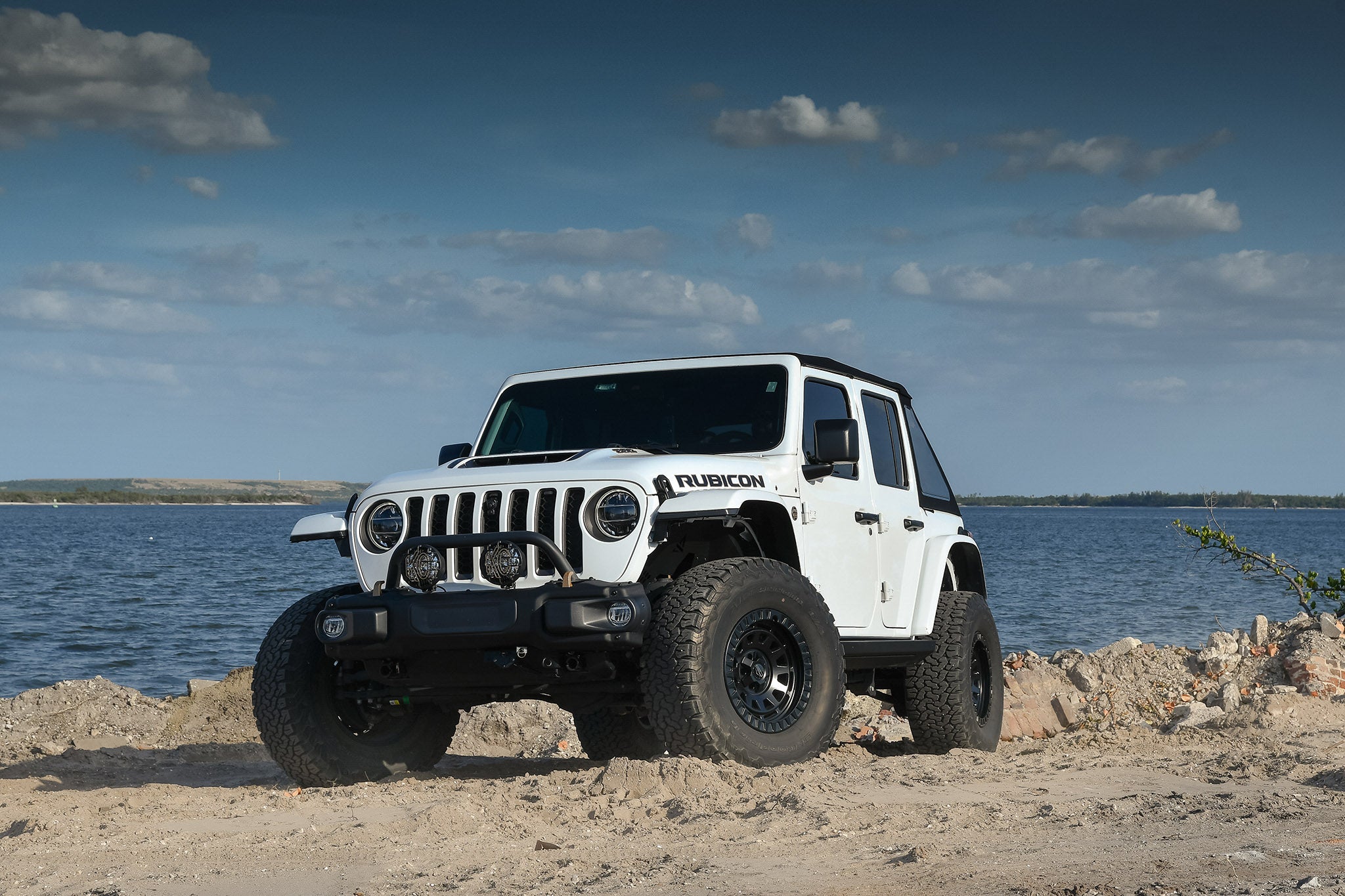 Overland Sector Venture 17x9 -12 6x135/6x139.7mm 106.2mm Satin Black