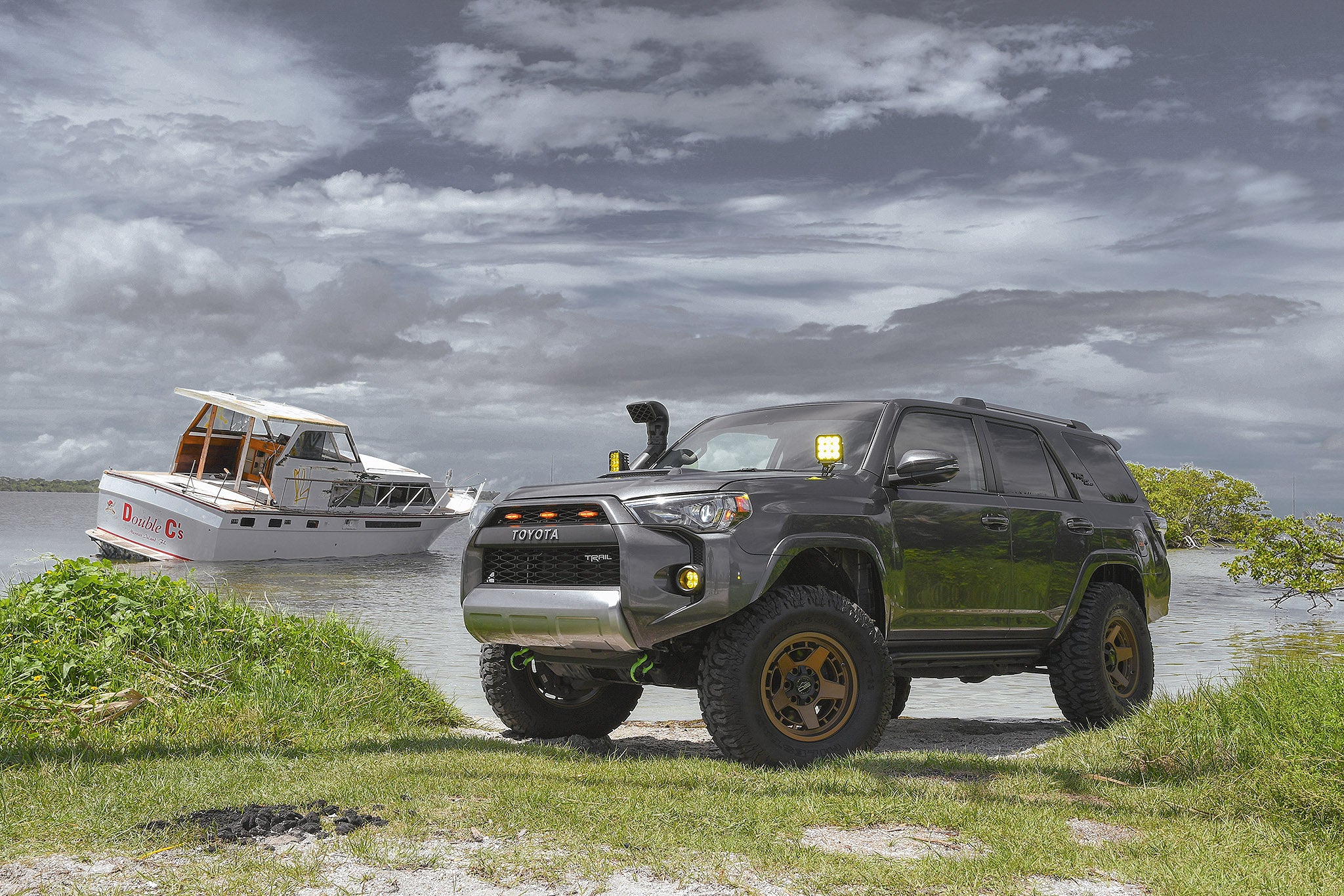 Overland Sector Atlas 17x9 +0 5x120/5x127mm 73.1mm Satin Textured Bronze