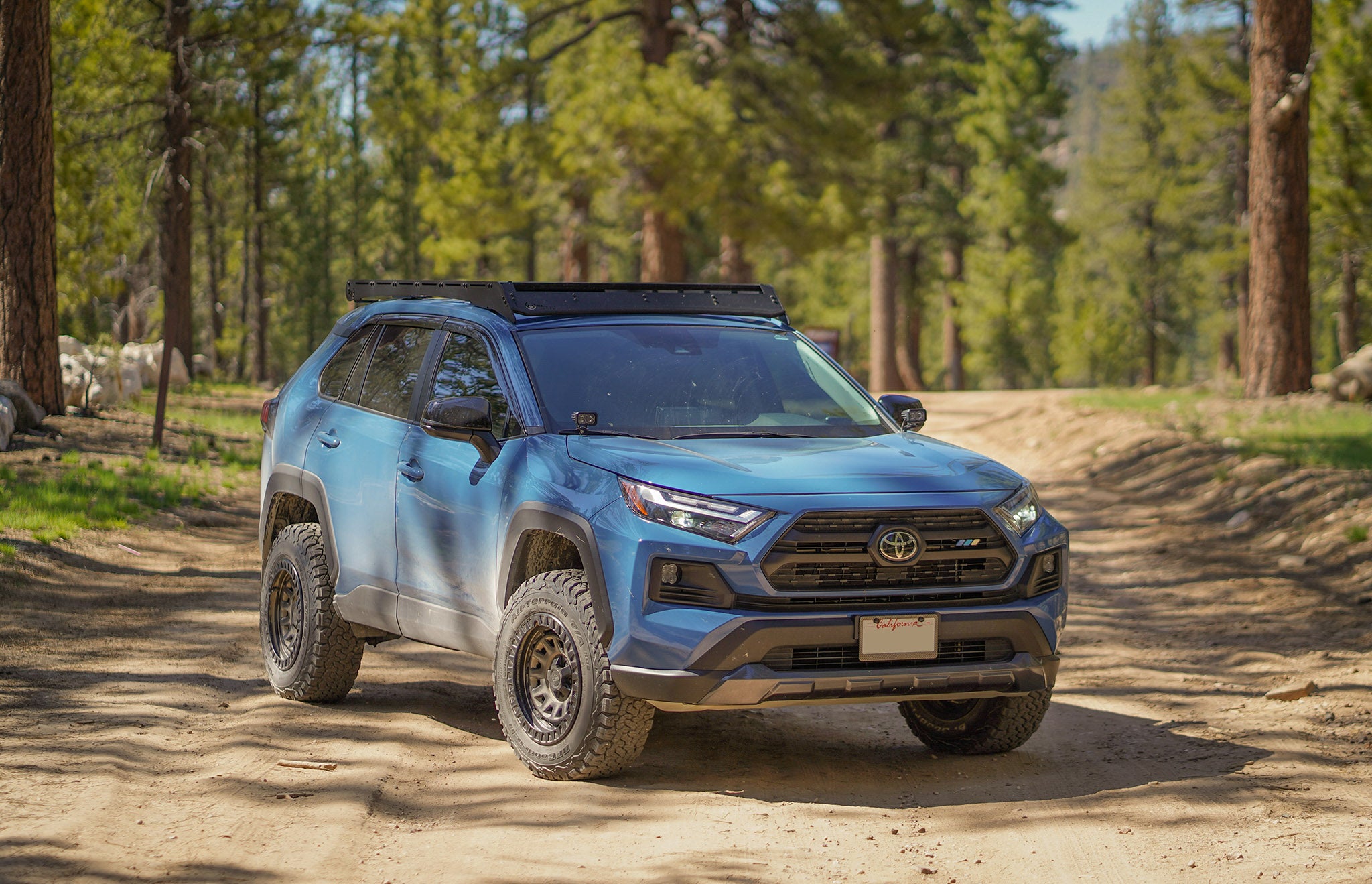 overland sector wheels toyota rav4 trd on 17x9 satin black venture wheels on dirt trail