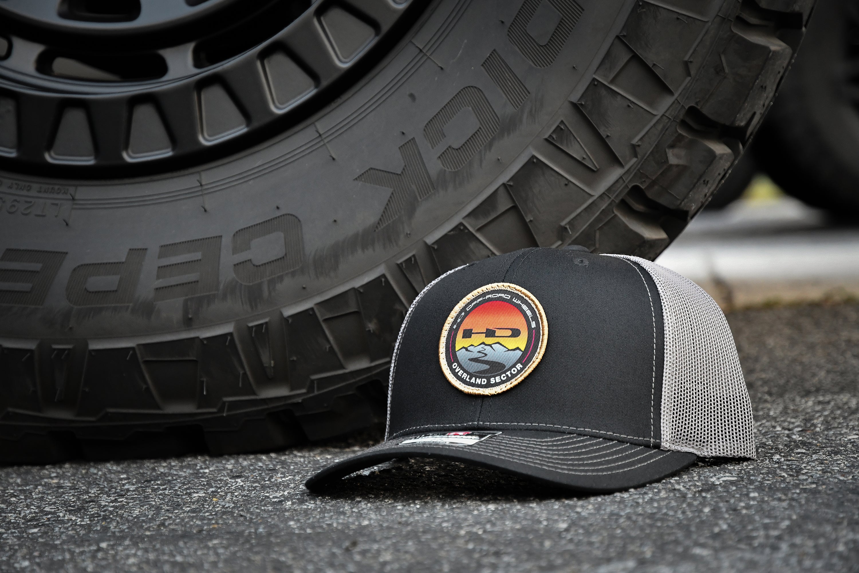 HD Off-Road Wheels Overland Sector Official Richardson 112 Snap Back Hat in Black & White Trucker Style with Mesh Back